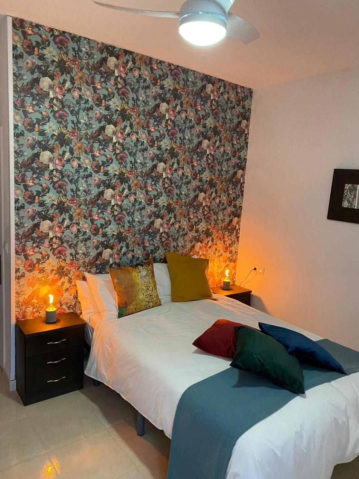 B&B Casa Blanca Oria Екстериор снимка