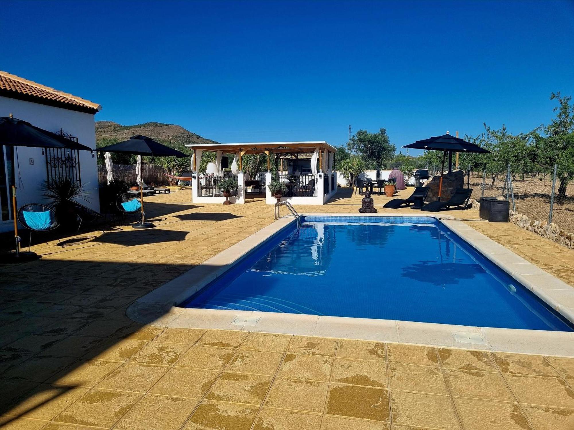 B&B Casa Blanca Oria Екстериор снимка